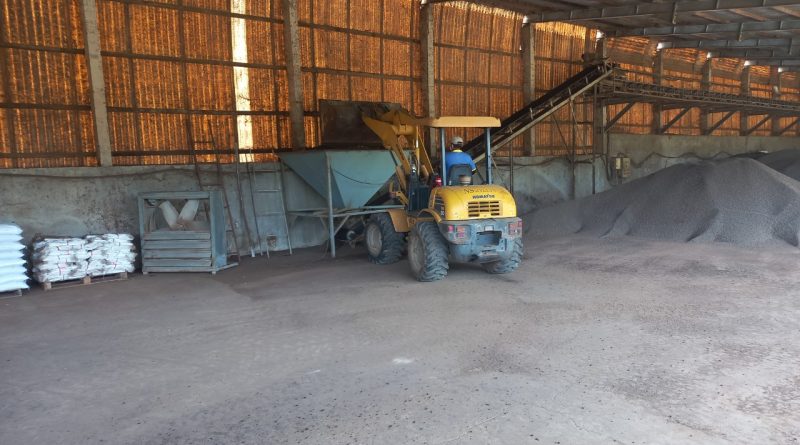 Phân gà hữu cơ giá