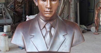 đúc tượng đồng doanh nhân