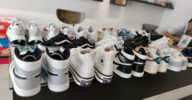 khử mùi hôi giày thể thao