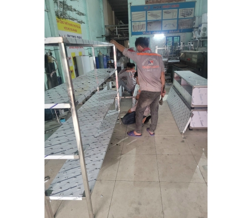 Kệ inox ở TPHCM