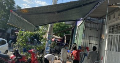 Lắp đặt mái hiên