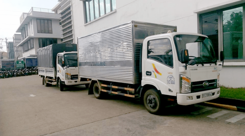 xe tải giao hàng tận xưởng
