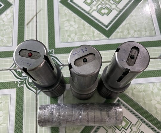 khuôn đột lỗ oval