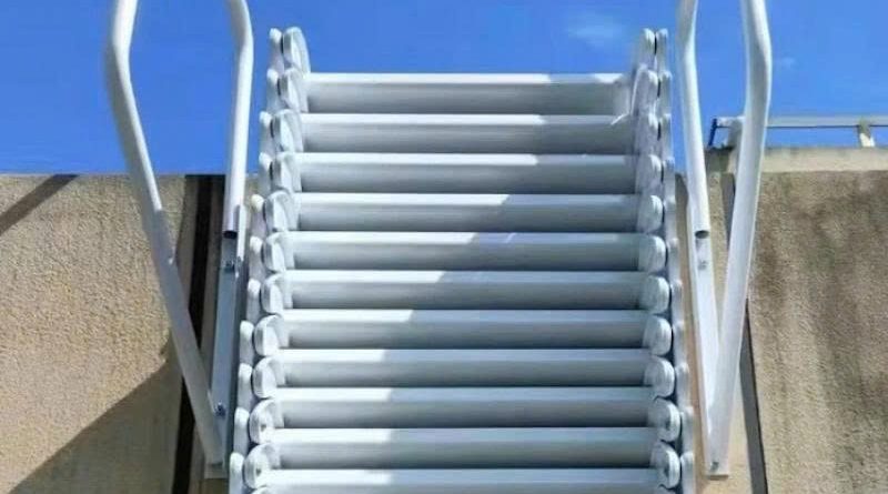 thang gấp lên gác xếp