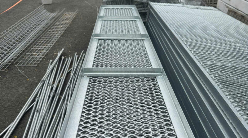 mua sàn thao tác giá sỉ tại tphcm